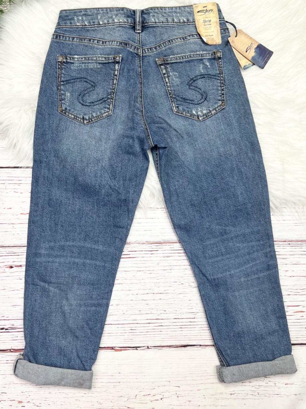 NWT🤩 |•SILVER JEANS•| Avery Slim Crop Jeans Size 27 - Picture 3 of 11